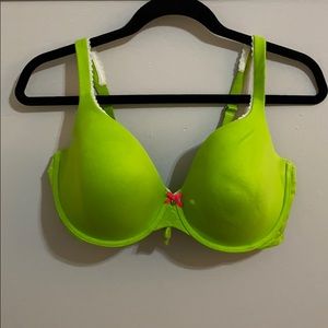 Victoria Secret Body by Victoria bra